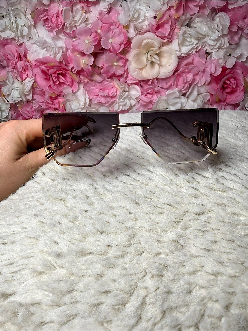 Women's Oversized Square Sunglasses in purple & Gold Like New